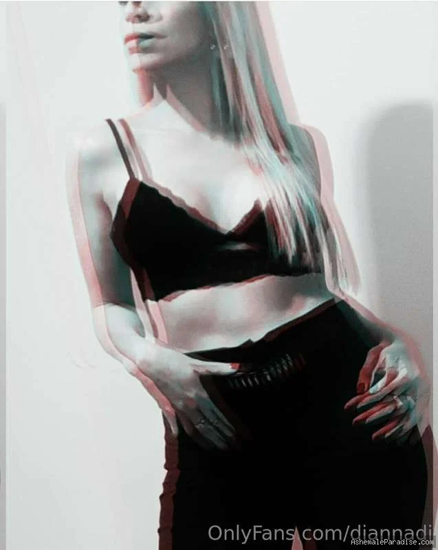 Dianna Dixxs — Dianna Dixxs — 23 fotos — OnlyFans Photos