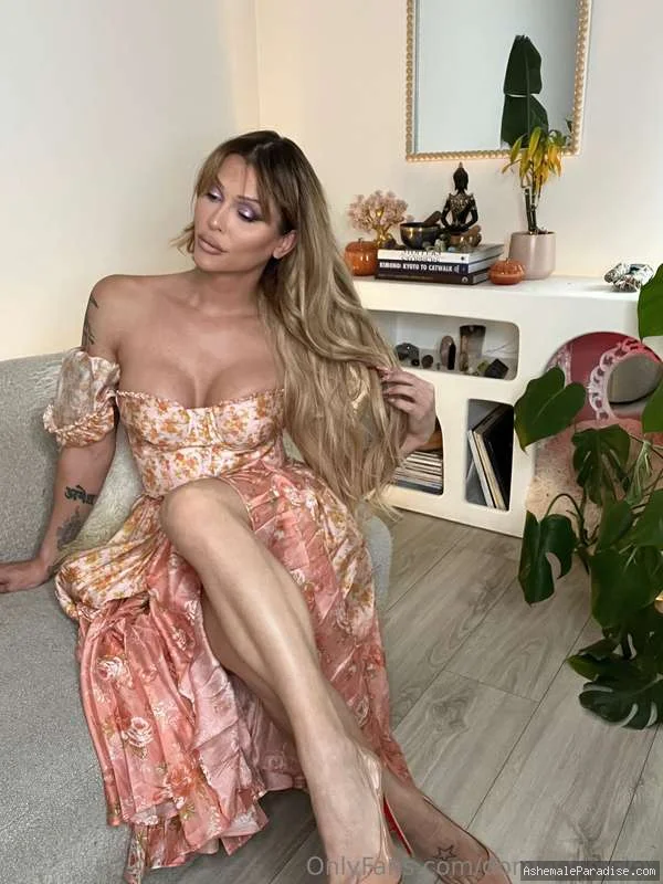 Domino Presley — Domino Presley — 23 fotos — OnlyFans Photos