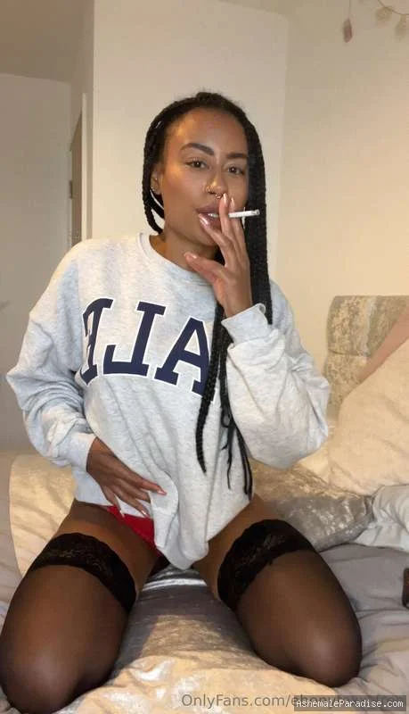 Ebony Fox — Ebony Fox — 25 fotos — OnlyFans Photos