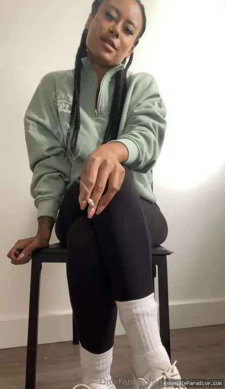Ebony Fox — Ebony Fox — 25 fotos — OnlyFans Photos