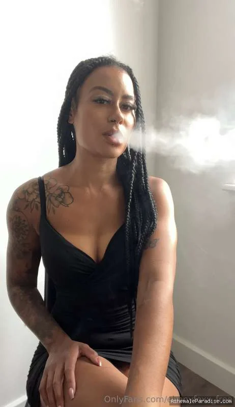 Ebony Fox — Ebony Fox — 25 fotos — OnlyFans Photos