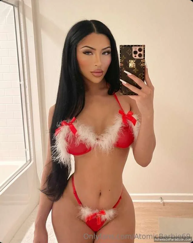 Elena Genevinne — Elena Genevinne — 16 fotos — OnlyFans Photos
