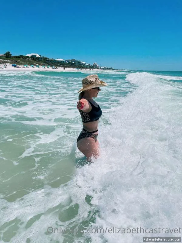 Elizabeth C — Elizabeth C — 5 fotos — OnlyFans Photos