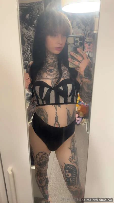 Emily Pie — Emily Pie — 36 fotos — OnlyFans Photos