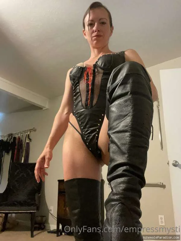 Empress Mysti — Empress Mysti — 34 fotos — OnlyFans Photos