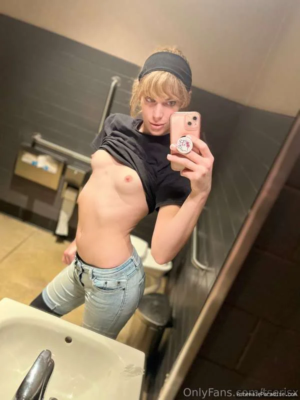 Eris Jolie — Eris Jolie — 32 fotos — OnlyFans Photos