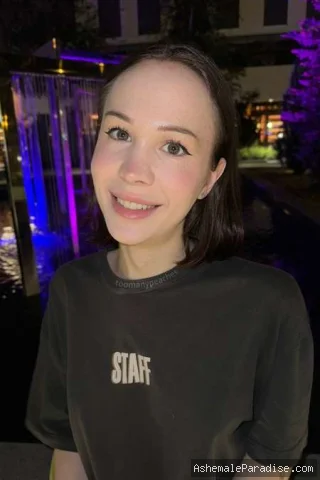 Eva Peaches