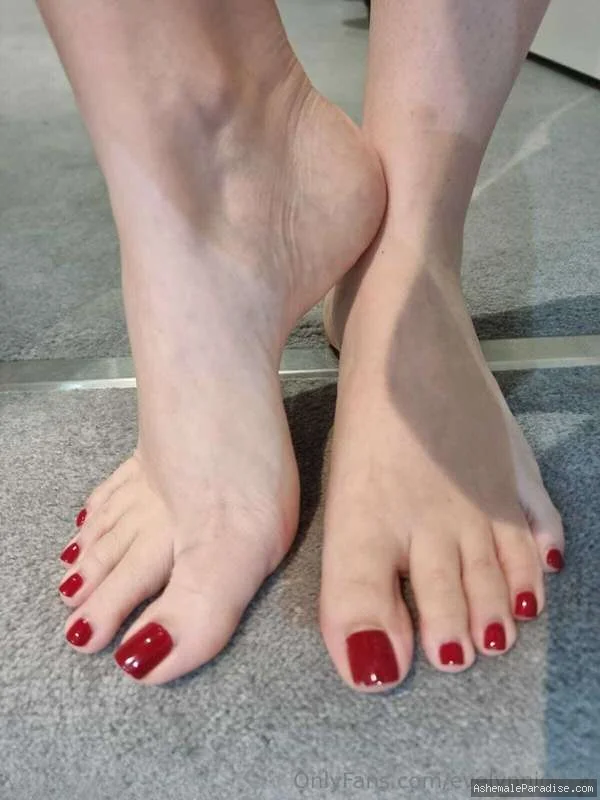 Evelyn Night — Evelyn Night — 34 fotos — OnlyFans Photos