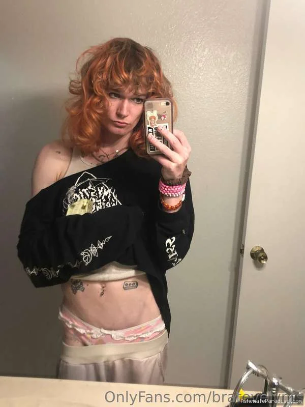 Evelyn Tumbles — Evelyn Tumbles — 28 fotos — OnlyFans Photos