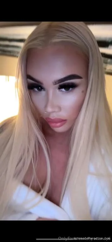 Eye Candy — Eye Candy — 16 fotos — OnlyFans Photos
