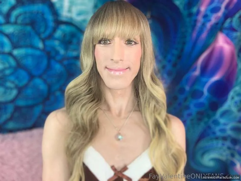 Fay Valentine — Fay Valentine — 32 fotos — OnlyFans Photos