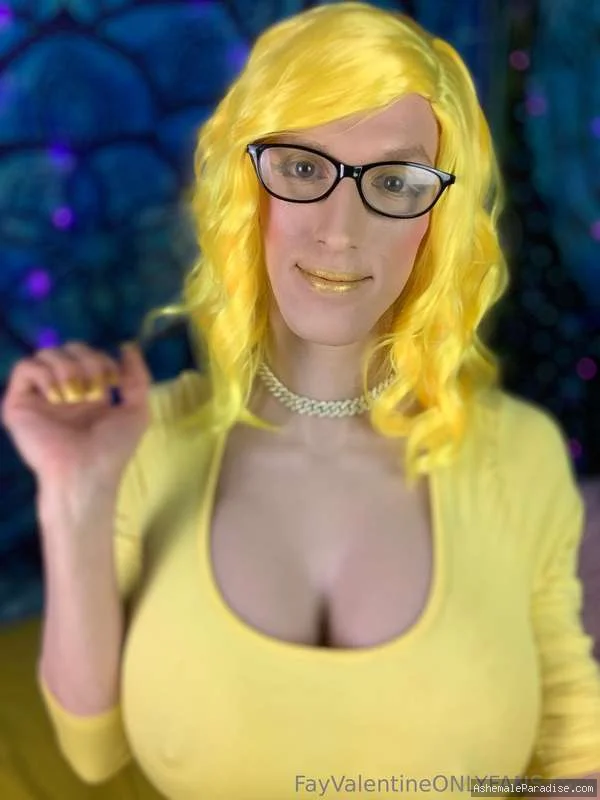 Fay Valentine — Fay Valentine — 32 fotos — OnlyFans Photos
