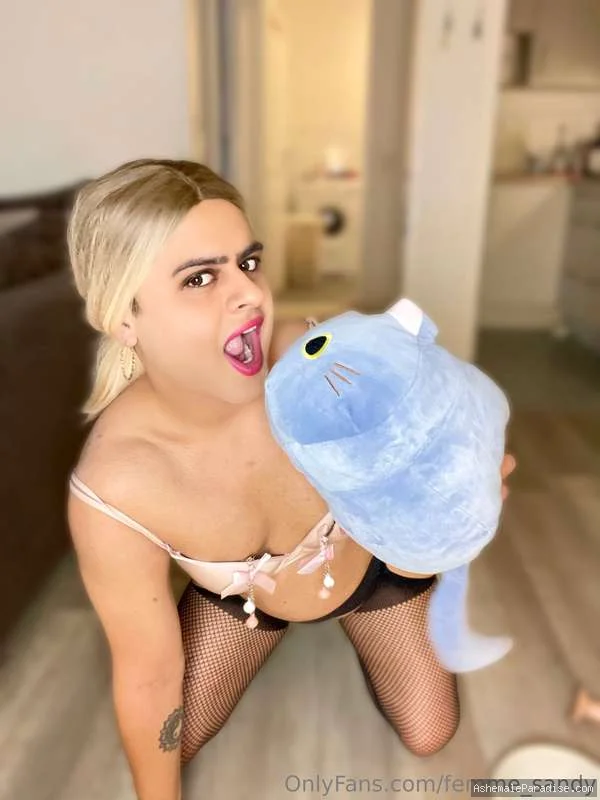 Femme Sandy — Femme Sandy — 14 fotos — OnlyFans Photos