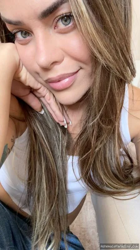 Fernanda Aguiar — Fernanda Aguiar — 34 fotos — OnlyFans Photos