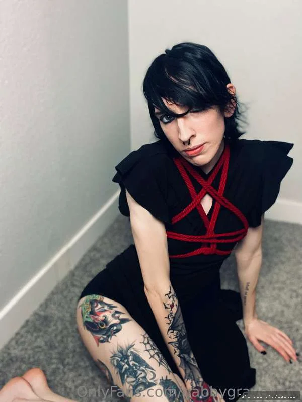 Gabby Graveyard — Gabby Graveyard — 31 fotos — OnlyFans Photos