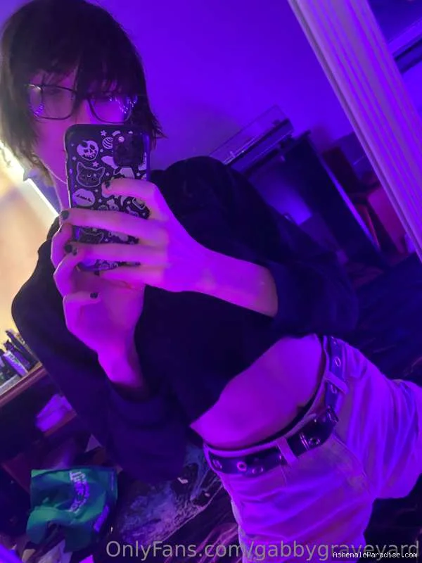 Gabby Graveyard — Gabby Graveyard — 31 fotos — OnlyFans Photos