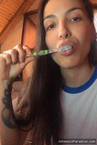 Gabi B