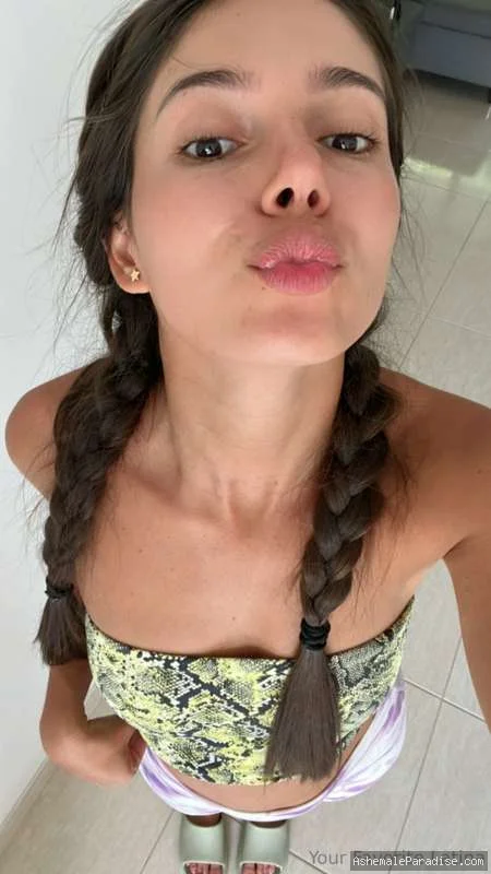 Gabriela B — Gabriela B — 36 fotos — OnlyFans Photos