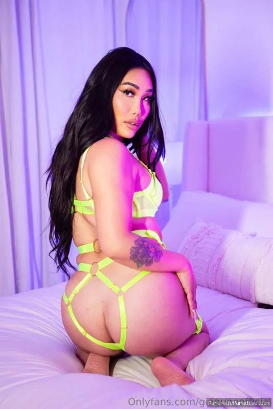 Gia Gunn — Gia Gunn — 56 fotos