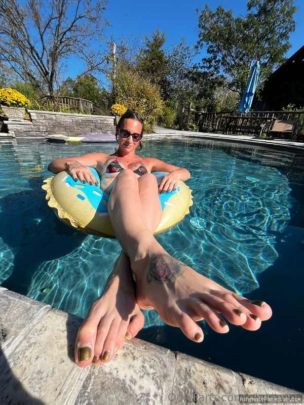 Gigi Ravine — Gigi Ravine — 32 fotos — OnlyFans Photos