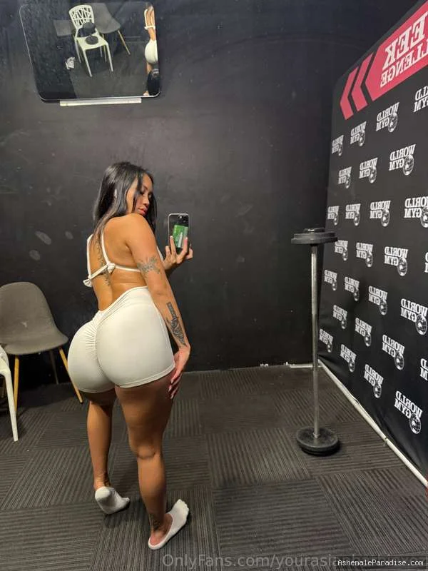 Gina A — Gina A — 33 fotos — OnlyFans Photos