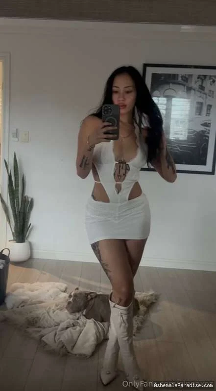 Gina A — Gina A — 33 fotos — OnlyFans Photos