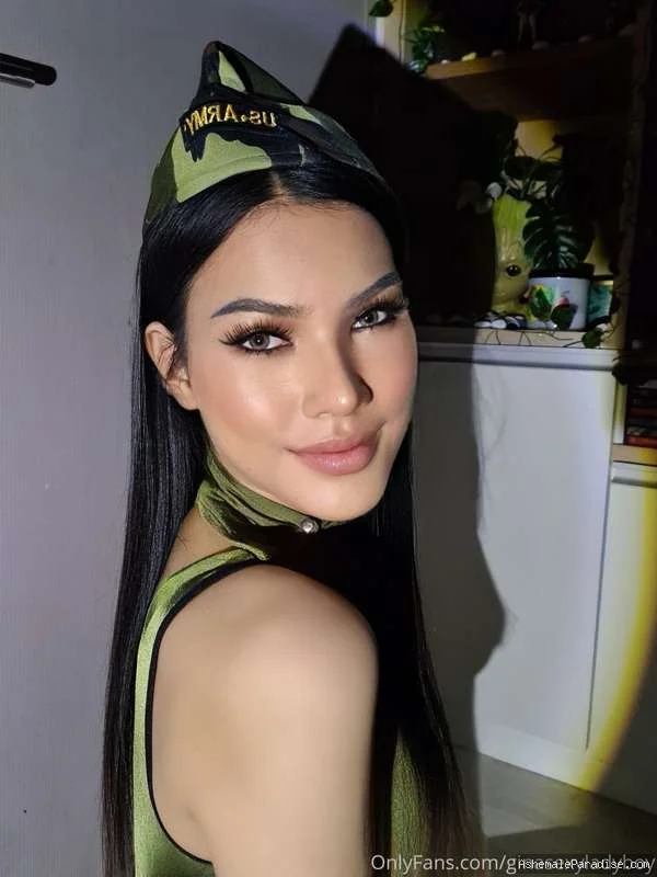 Ginasexyladyboy — Ginasexyladyboy — 13 fotos — OnlyFans Photos