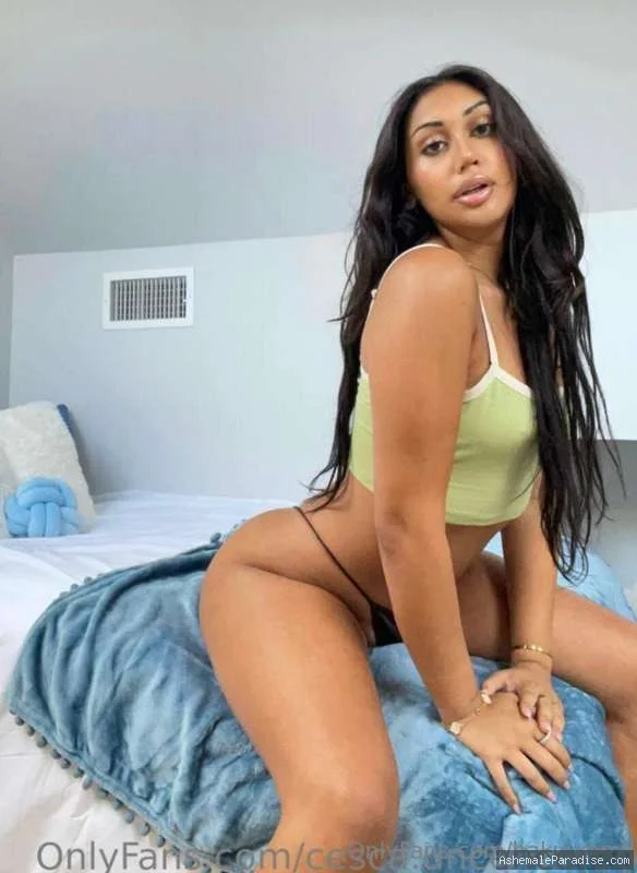hakuiyami — hakuiyami — 33 fotos — OnlyFans Photos