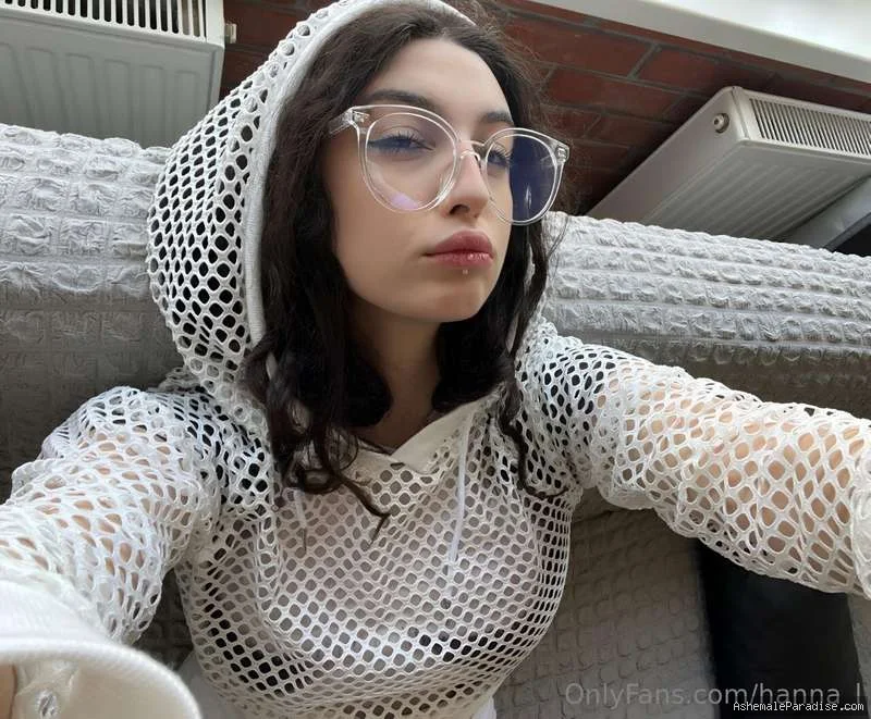 Hanna Lee — Hanna Lee — 35 fotos — OnlyFans Photos