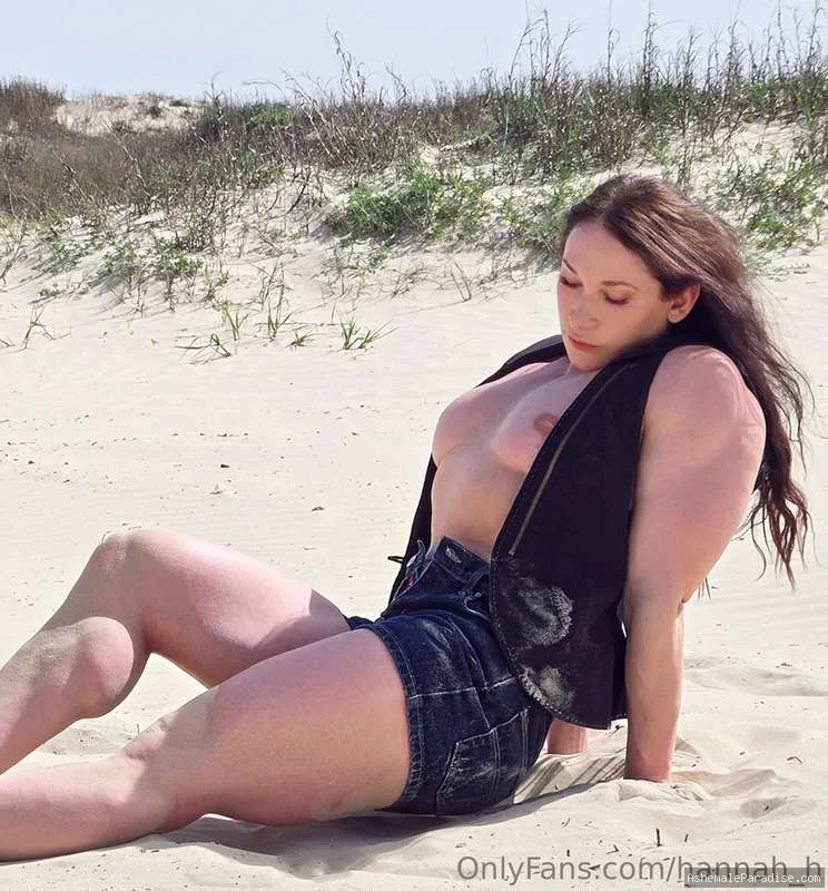 Hannah Hays — 49 fotos