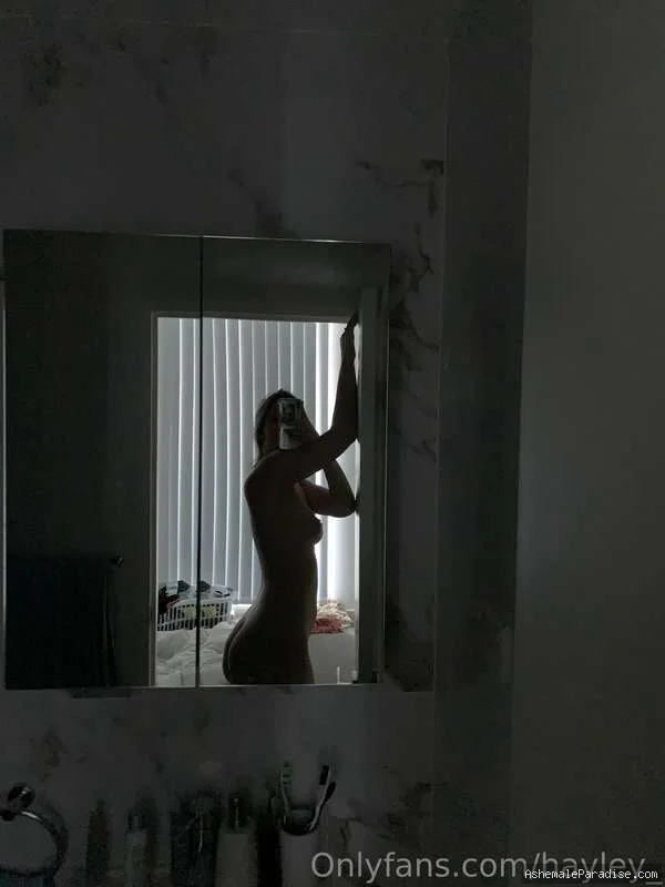 Hayley Hazel — Hayley Hazel — 30 fotos — OnlyFans Photos