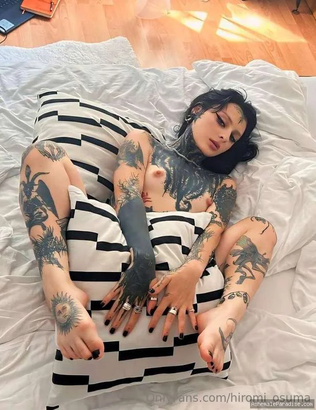 Hiromi Sato — Hiromi Sato — 27 fotos — OnlyFans Photos