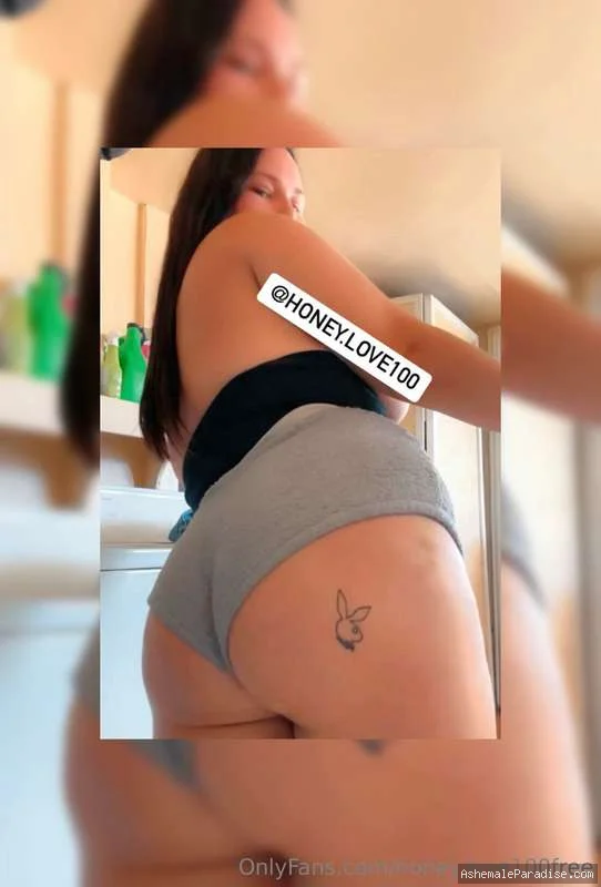 Honey Love — Honey Love — 37 fotos — OnlyFans Photos