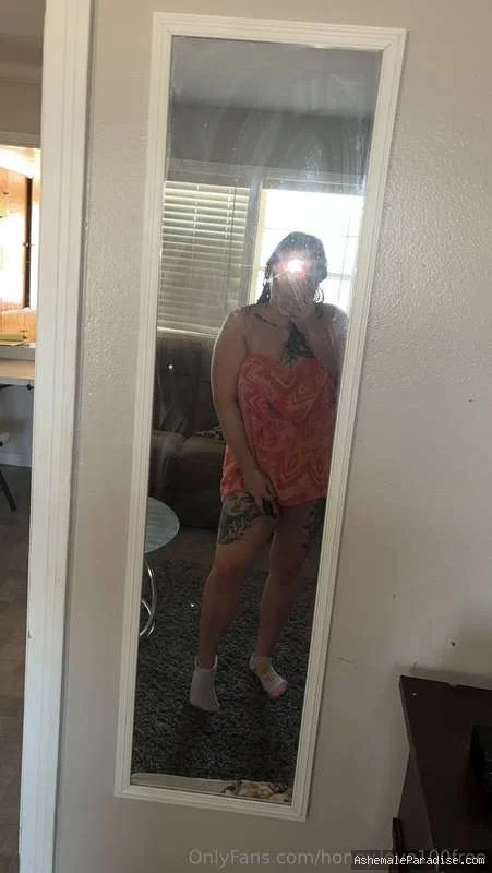 Honey Love — Honey Love — 37 fotos — OnlyFans Photos
