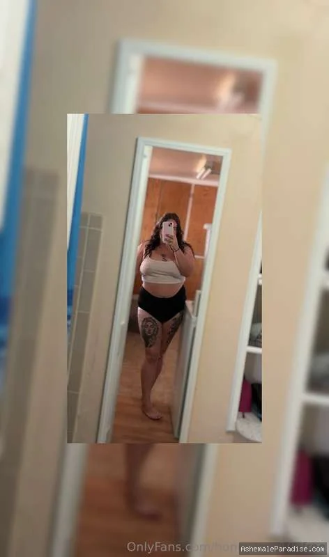 Honey Love — Honey Love — 37 fotos — OnlyFans Photos