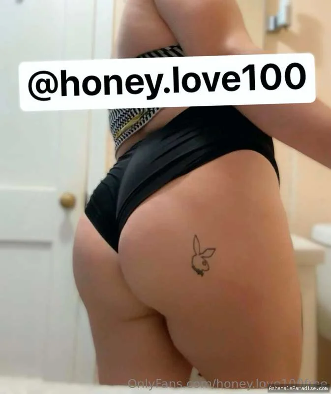 Honey Love — Honey Love — 37 fotos — OnlyFans Photos