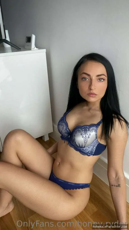 Honey Ryder — Honey Ryder — 35 fotos — OnlyFans Photos