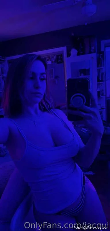 Jacquie Blu — Jacquie Blu — 34 fotos — OnlyFans Photos