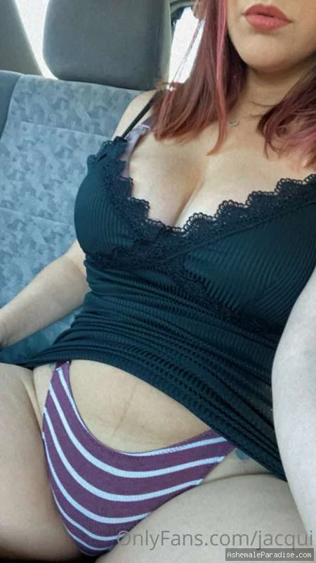 Jacquie Blu — Jacquie Blu — 34 fotos — OnlyFans Photos