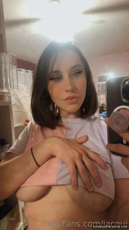 Jacquie Blu — Jacquie Blu — 34 fotos — OnlyFans Photos