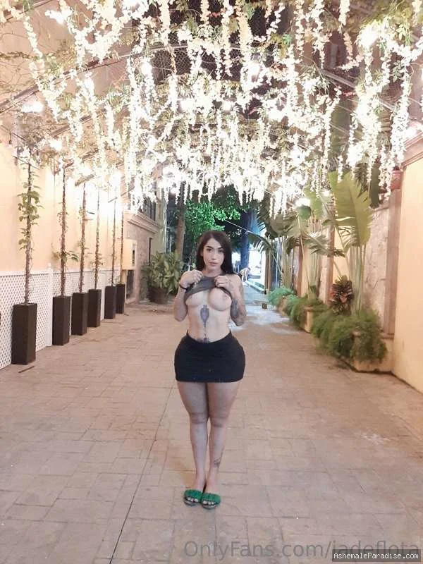 Jade Flota — Jade Flota — 20 fotos — OnlyFans Photos
