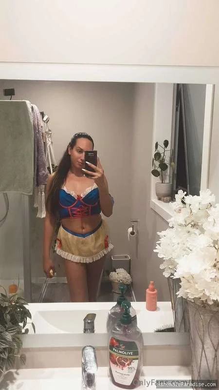 Jadehedonic — Jadehedonic — 10 fotos — OnlyFans Photos