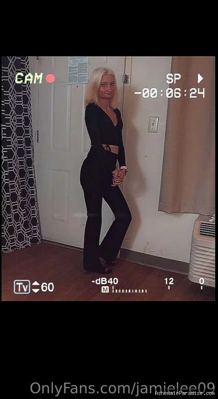 Jamie Lee — 79 fotos