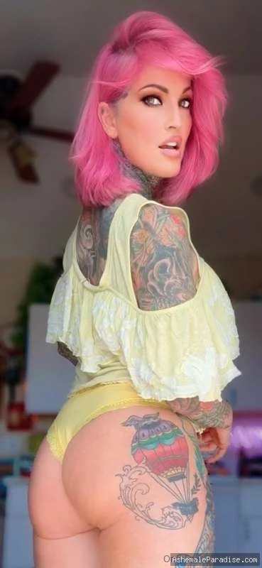 JanineLang — JanineLang — 35 fotos — OnlyFans Photos