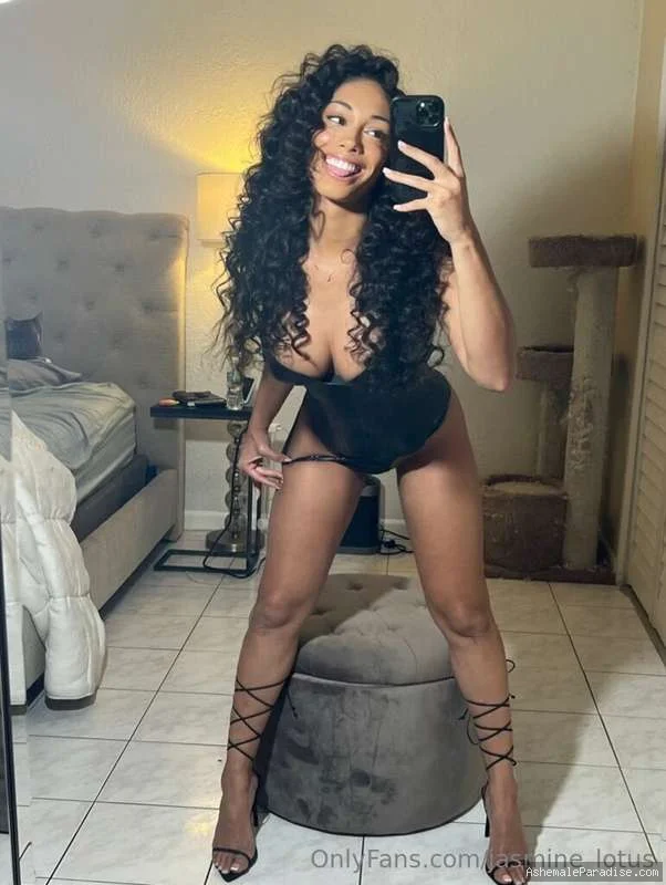 Jasmine lotus — Jasmine lotus — 31 fotos — OnlyFans Photos