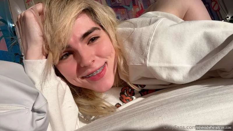 Jean Hollywood — Jean Hollywood — 19 fotos — OnlyFans Photos