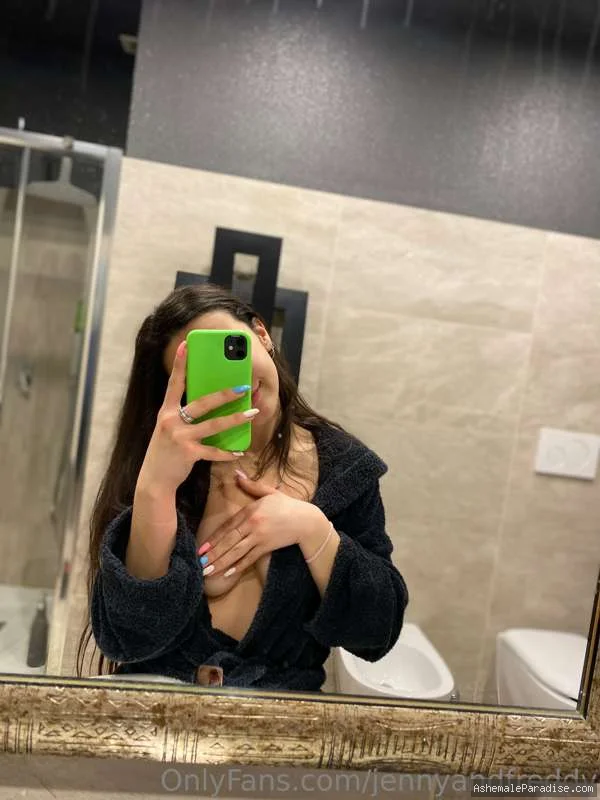 Jenny A — Jenny A — 33 fotos — OnlyFans Photos