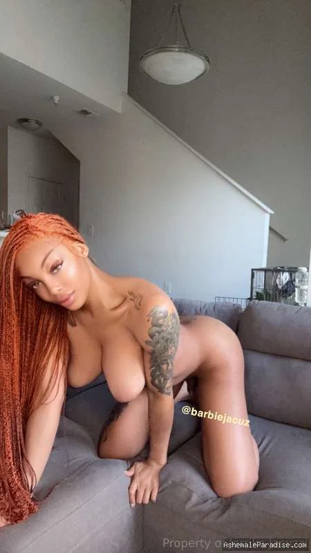Jerrika Jacuzzi — Jerrika Jacuzzi — 18 fotos