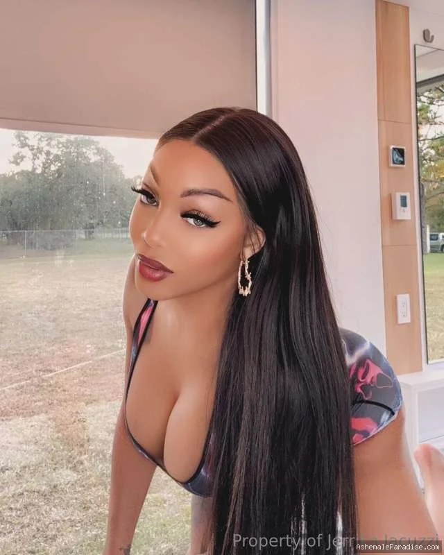 Jerrika Jacuzzi — Jerrika Jacuzzi — 18 fotos