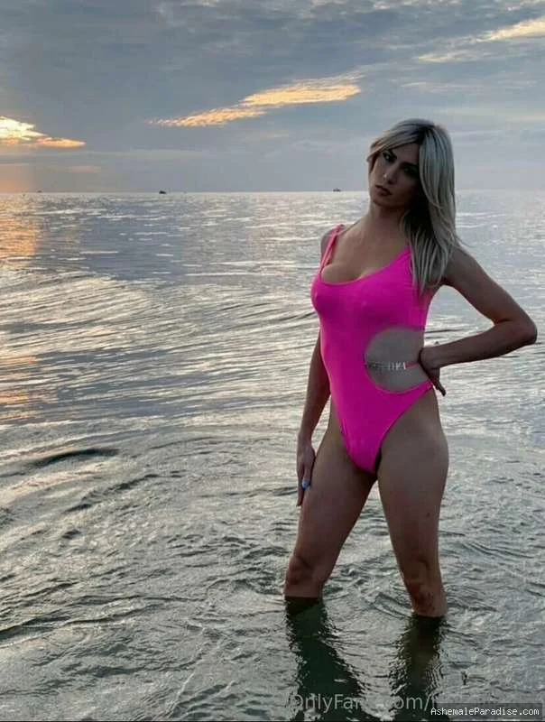 Joy Collision — Joy Collision — 34 fotos — OnlyFans Photos